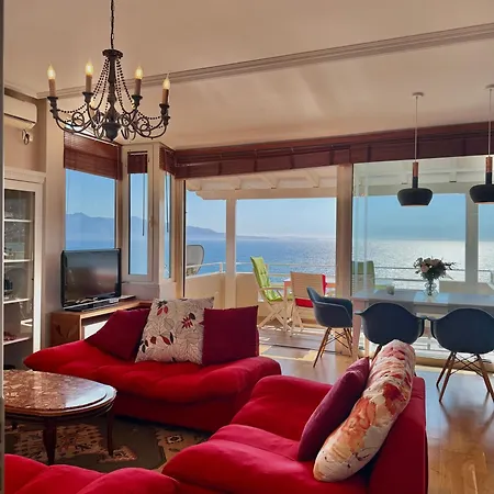 Sunset Seafront Panorama View Apartment